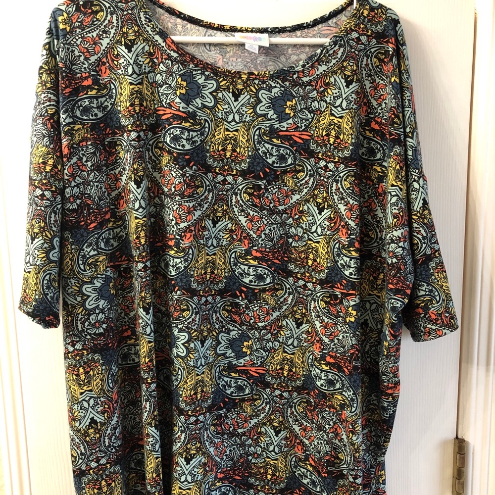 LuLaRoe XL Irma tunic